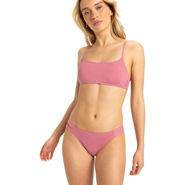 Dół bikini dla Kobiety BEACH CLASSICS BIKINI. Czerwone bikini damskie Roxy, bez wzorów. Za 139.99 zł.