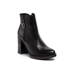 Botki Gino Rossi 3204-04. Botki damskie Gino Rossi, bez obcasa, bez zapięcia. Za 379.99 zł.