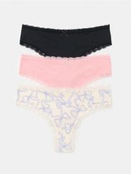 Stringi z koronka 3 pack - wielobarwny. Stringi damskie Sinsay, l, bez wzorów, z koronki. Za 25.99 zł.