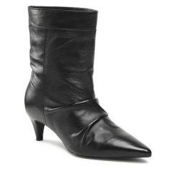 Botki GINO ROSSI. Czarne botki damskie Gino Rossi, bez obcasa, na słupku, bez zapięcia. Za 429.99 zł.