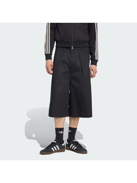 Adidas Szorty materiałowe Adibreak Short KQ6330 Czarny Regular Fit. Czarne szorty męskie Adidas, z materiału, bez kołnierzyka. Za 278.99 zł.