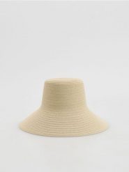 Pleciony kapelusz - beżowy. Brązowe kapelusze damskie Reserved, bez wzorów. Za 119.99 zł.