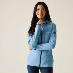 Damska bluza Kadley z kapturem i zamkiem błyskawicznym. Niebieskie bluzy z kapturem damskie Regatta, z elastanu. W wyprzedaży za 199.99 zł.