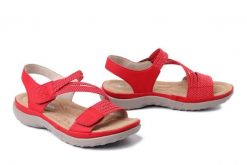 RIEKER 64870-33 red, sandały damskie. Czerwone sandały damskie Rieker, bez wzorów, z gumy, bez obcasa. Za 319.90 zł.
