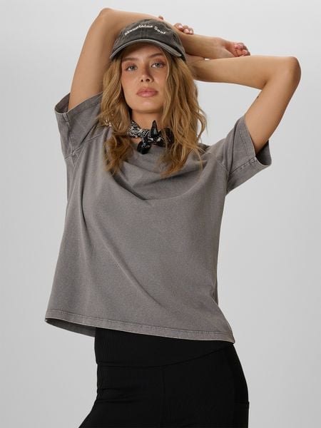 4F T-shirt loose z nadrukiem damski - szary M. Szare t-shirty damskie 4f, m, bez wzorów, z bawełny, bez kołnierzyka. Za 79.99 zł.