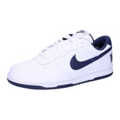 Buty Nike Big Low Białe Rozmiar 42. Białe buty sportowe na co dzień męskie Nike, ze skóry, bez zapięcia, trekkingowe. Za 349.99 zł.