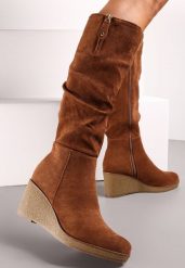 Brązowe Kozaki na Koturnie przed Kolano Narthese. Brązowe kozaki damskie Renee, przed kolano, bez obcasa, na koturnie. Za 159.99 zł.