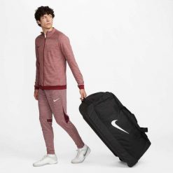 Torba sportowa unisex Nike Academy Team Bag pojemność 120 L. Czarne torby podróżne damskie Nike, bez wzorów. Za 298.35 zł.
