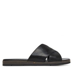 Klapki Lasocki. Czarne klapki damskie Lasocki, bez wzorów, bez obcasa. Za 149.99 zł.