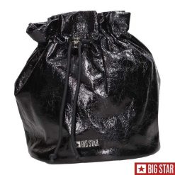 Torebka damska Big Star Jj574018 Bk. Czarne torebki klasyczne damskie Big Star, bez wzorów, ze skóry ekologicznej, bez dodatków. Za 149.80 zł.