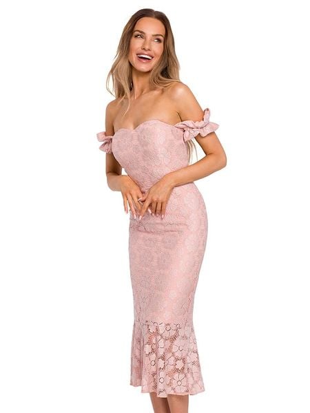 Made of emotion Sukienka w kolorze jasnoróżowym ze wzorem rozmiar: XL. Różowe sukienki damskie Made Of Emotion, xl, bez wzorów, z koronki, bez kołnierzyka, bez ramiączek, midi. Za 78.84 zł.