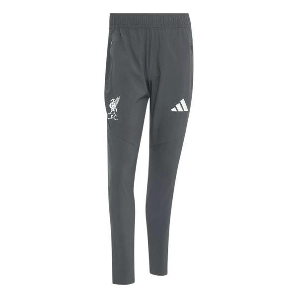 Spodnie treningowe Liverpool FC Tiro 2026/27. Czarne spodnie materiałowe męskie Adidas, bez wzorów, z dresówki, eleganckie, z standardowym stanem. Za 323.50 zł.