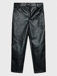 Guess Spodnie z imitacji skóry J3RB17 WF8P0 Czarny Regular Fit. Czarne spodnie dziewczęce Guess, z materiału. Za 169.99 zł.