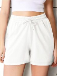 Szorty dresowe - kremowy. Białe szorty damskie Sinsay, bez wzorów, z dresówki. Za 25.99 zł.