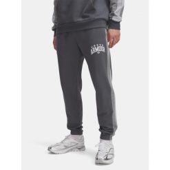 Spodnie Męskie Under Armour Dresowe Z Logo Rival Fleece Colorblock. Szare spodnie dresowe męskie Under Armour, bez wzorów, z dresówki. Za 129.99 zł.
