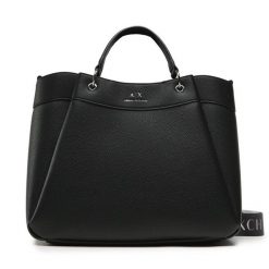 Torebka Armani Exchange. Czarne torebki klasyczne damskie Armani Exchange, bez wzorów, bez dodatków. Za 549.99 zł.