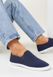 Granatowe Wsuwane Tenisówki Materiałowe Kalaiya. Niebieskie trampki i tenisówki damskie Born2be, bez wzorów, z jeansu. Za 34.99 zł.