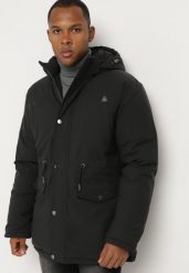 Ciemnozielona Kurtka Parka z Odpinanym Kapturem i Polarowym Ociepleniem Rinavia. Zielone kurtki męskie Born2be, na zimę, l, bez wzorów, z materiału. Za 319.99 zł.