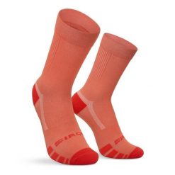 Skarpetki gravel Kolarstwo Siroko GS1 Tile. Czerwone skarpetki damskie SIROKO, bez wzorów, z tkaniny. Za 71.00 zł.