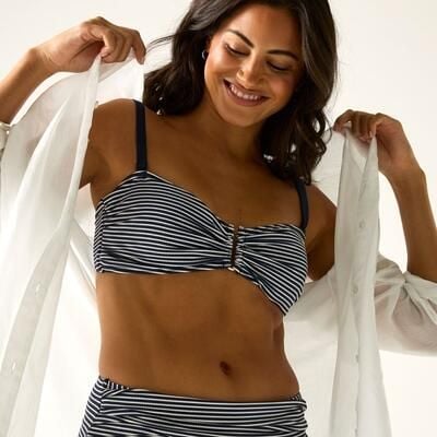 Damska góra bikini Aceana III. Niebieskie bikini damskie Regatta, bez wzorów. Za 154.00 zł.