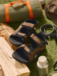 Sandały na rzepy - brązowy. Brązowe sandały męskie Sinsay, bez zapięcia. Za 49.99 zł.