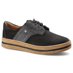 Półbuty damskie Lemar, z naturalnej skóry z miękką cholewką wsuwanym krojem i delikatnym wycięciem w przedniej części oraz elastyczną podeszwą, czarn. Czarne półbuty damskie Lemar, z aplikacjami, ze skóry, bez obcasa, na obcasie. Za 209.00 zł.