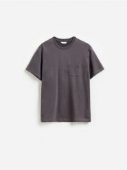 T-shirt comfort z kieszonką - ciemnoszary. Szare t-shirty męskie Reserved, l, bez wzorów, z bawełny, bez kołnierzyka. Za 69.99 zł.