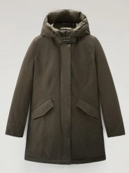 Woolrich Kurtka puchowa w kolorze khaki rozmiar: L. Brązowe kurtki damskie Woolrich, l, bez wzorów, z puchu, bez kaptura. Za 1,427.63 zł.