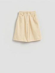 Jeansowe szorty - żółty. Żółte szorty damskie Reserved, bez wzorów, z bawełny. Za 119.99 zł.