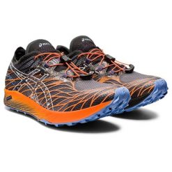 Buty do biegania w terenie męskie Fujispeed. Czarne obuwie do biegania damskie Asics. Za 549.99 zł.