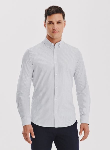 PAKO LORENTE – Koszula męska w szary prążek. Szare koszule męskie Pako Lorente, m, bez wzorów, z bawełny, bez kołnierzyka, bez ramiączek. Za 149.99 zł.