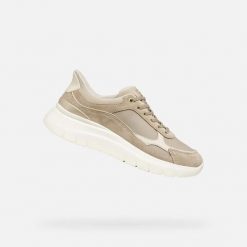 Buty sportowe damskie Geox Plummery Plus. Zielone buty sportowe na co dzień damskie Geox, bez wzorów, z gumy. Za 422.50 zł.