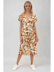 Monki Sukienka w kolorze jasnobrązowym rozmiar: M. Brązowe sukienki damskie Monki, na co dzień, m, bez wzorów, bez kołnierzyka, bez ramiączek, midi, kopertowe. Za 65.85 zł.