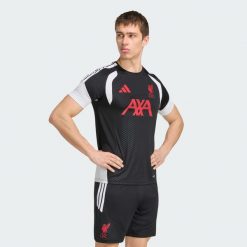 Koszulka Liverpool FC 26/27 Tiro Training. Szare t-shirty sportowe męskie Adidas, l, z materiału, bez ramiączek, na fitness i siłownię, climacool (adidas). Za 239.00 zł.