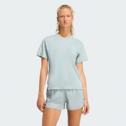 Koszulka adi365 CLIMACOOL. Zielone t-shirty damskie Adidas, bez wzorów, bez kołnierzyka. Za 183.50 zł.