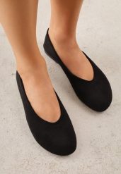 Czarne Balerinki z Imitacji Zamszu w Stylu Basic Saraphiele. Czarne baleriny damskie Renee, bez wzorów, z jeansu, bez obcasa. Za 79.99 zł.