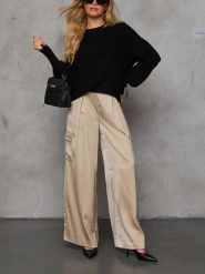 LA Angels Sweter w kolorze czarnym rozmiar: M. Czarne swetry klasyczne damskie LA Angels, m, bez kołnierzyka. Za 182.72 zł.