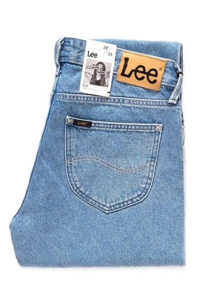 SPODNIE DAMSKIE LEE ELLY L30XGAFP 112106863. Niebieskie spodnie materiałowe damskie Lee, bez wzorów, z jeansu. Za 189.99 zł.