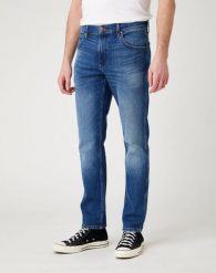 MĘSKIE SPODNIE JEANSOWE WRANGLER GREENSBORO HARD EDGE W15QJX246 112126935. Spodnie materiałowe męskie Wrangler, bez wzorów, z jeansu. Za 229.99 zł.