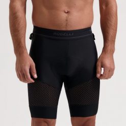 Bokserki rowerowe męskie Rogelli Advntr Distance z wkładką. Czarne szorty męskie Rogelli, bez wzorów, z elastanu. Za 264.00 zł.