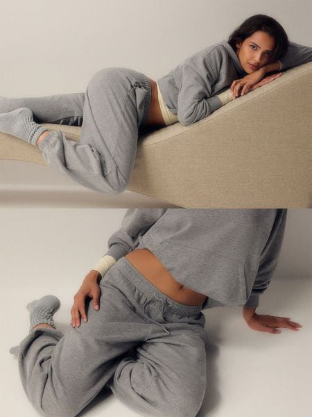 4F Spodnie dresowe joggery damskie - szare XS. Szare spodnie dresowe damskie 4f, s, z dresówki. Za 169.99 zł.