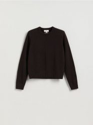 Sweter z wełny merino - ciemnobrązowy. Brązowe swetry klasyczne damskie Reserved, l, z wełny, bez kołnierzyka. Za 359.99 zł.