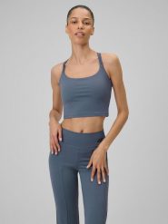 Crop top do jogi z biustonoszem sportowym. Czerwone topy sportowe damskie 4f, l, bez wzorów, z elastanu, bez ramiączek. Za 129.99 zł.