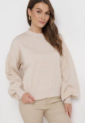 Beżowy Sweter o Klasycznym Fasonie z Metaliczną Nicią Auliana. Brązowe swetry klasyczne damskie Born2be, bez kołnierzyka. Za 129.99 zł.