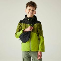 Kurtka turystyczna przeciwdeszczowa Highton. Zielone kurtki damskie Regatta, s, bez wzorów, z tkaniny, bez kaptura. Za 129.99 zł.