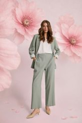 Spodnie z dodatkiem lnu oliwkowe. Zielone spodnie materiałowe damskie MOODO, bez wzorów, ze lnu. Za 139.99 zł.