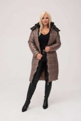 Pikowany ocieplony płaszcz / kurtka Vanessa w kolorze cappuccino XXL OVERSIZE JESIEŃ ZIMA. Kurtki damskie Moda Size Plus Iwanek, na jesień, s, bez wzorów, z poliesteru, eleganckie. W wyprzedaży za 299.90 zł.