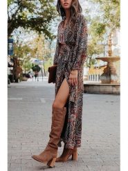 Milan Kiss Sukienka ze wzorem rozmiar: L. Sukienki damskie Milan Kiss, na co dzień, l, bez wzorów, bez kołnierzyka, bez ramiączek, maxi, proste. Za 218.05 zł.