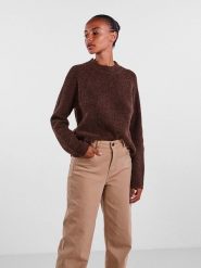 Pieces Sweter w kolorze brązowym rozmiar: S. Brązowe swetry klasyczne damskie Pieces, s, bez kołnierzyka. Za 84.45 zł.