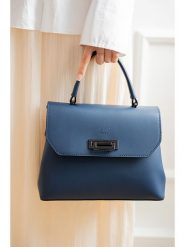 Abaco Skórzana torebka "Laurie" w kolorze granatowym - 27,5 x 20 x 8 cm rozmiar: onesize. Niebieskie torebki klasyczne damskie Abaco, bez wzorów, z materiału, bez dodatków. Za 316.24 zł.